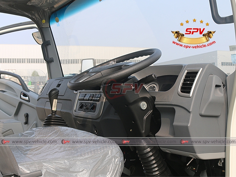 8,000 Litres Fuel Truck Sinotruk - Cabin 8,000 Litres Fuel Truck Sinotruk - Cabin